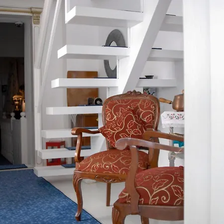 丹特拉布提克酒店 2*