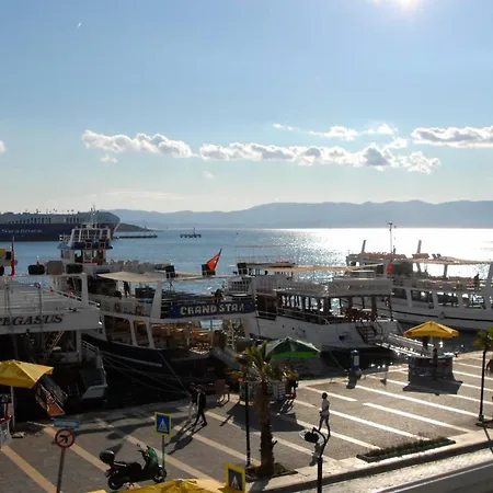 ホテル Dantela Butik Çeşme