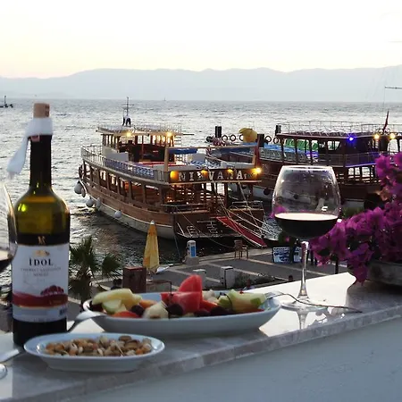 丹特拉布提克酒店 Çeşme