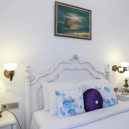 Dantela Butik 2* Çeşme