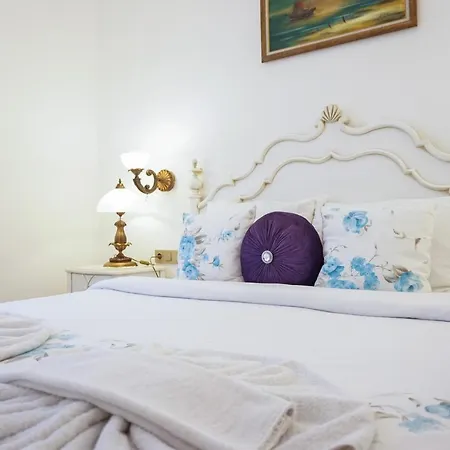 Dantela Butik 2* Cesme