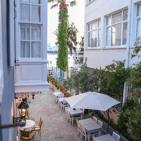 Dantela Butik Cesme