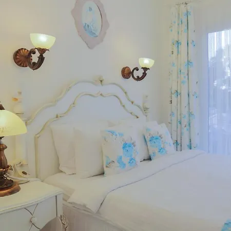 호텔 Dantela Butik Çeşme