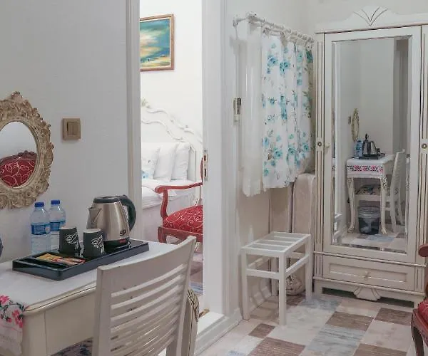 Dantela Butik 2* Çeşme