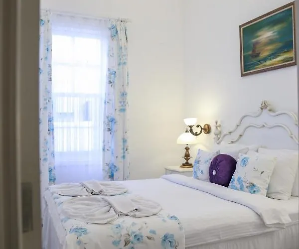 Dantela Butik 2* Çeşme